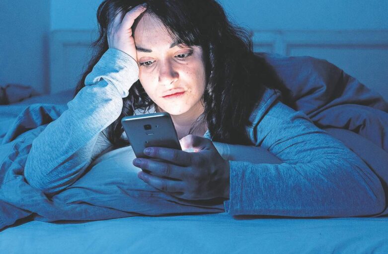 How Your Phone Addiction Impacts Your Sleep